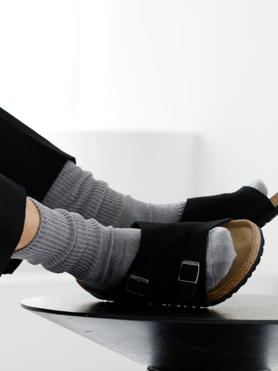 【Tabio MEN】大人男子が履けるルーズソックス