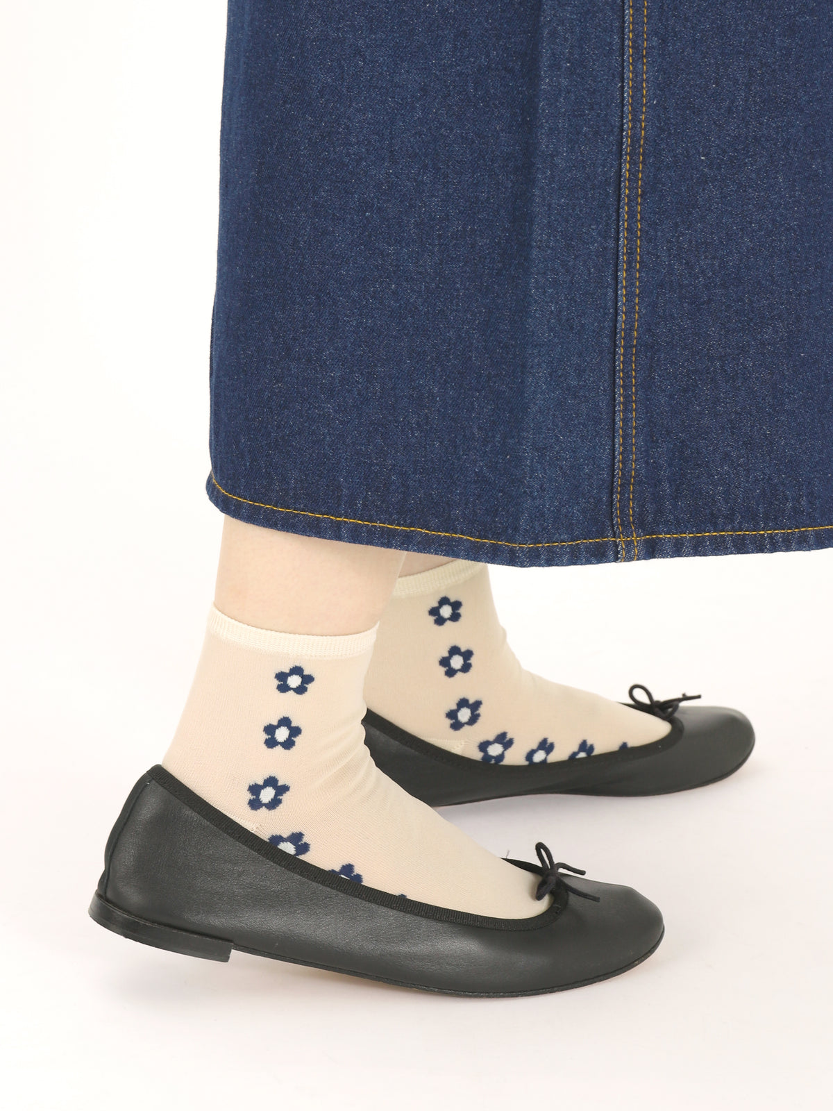 【3足1,485円】お花ラインシースルーショートソックス - ベージュ