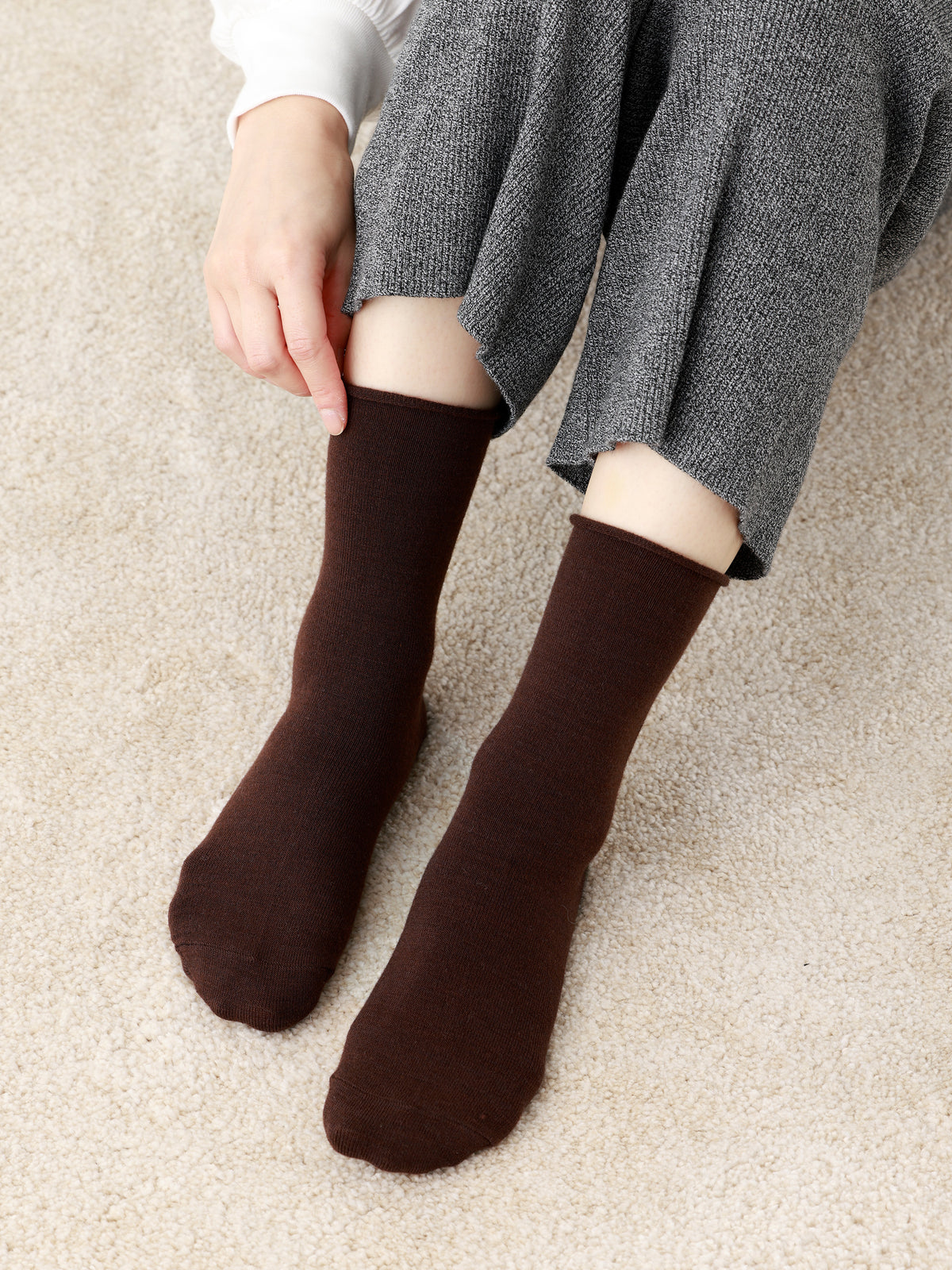 【温脚Labo】光電子×ウール混  ロールショートソックス - チョコレート