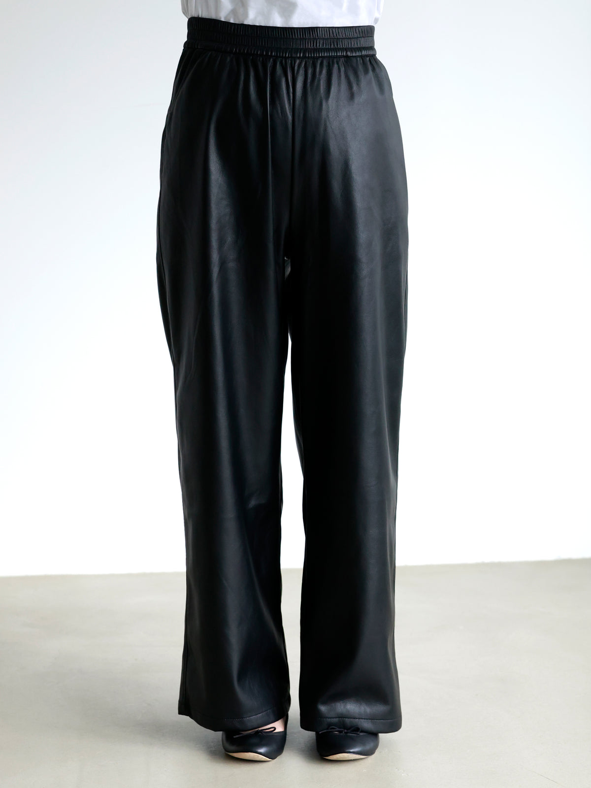 【WEB限定】フェイクレザーパンツ ストレート / L-LLサイズ