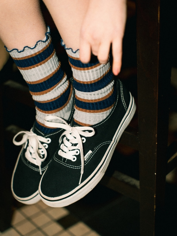 メロウマルチボーダー リブソックス グレーモク