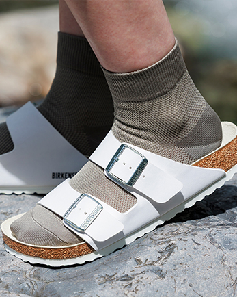 BREEZY MESH SHORT SOCKS